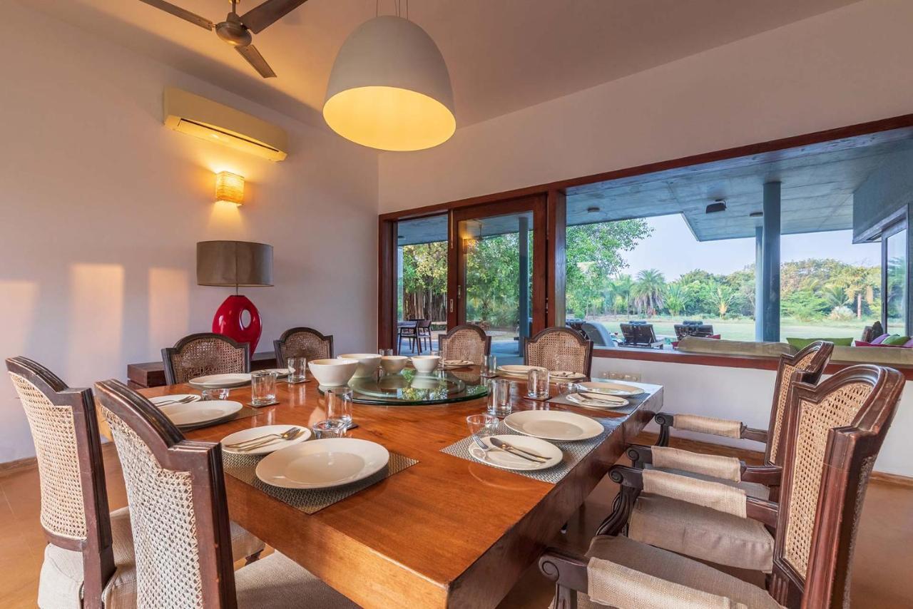 Jay House By Stayvista - Leisure Oasis With Pool, Snooker, Table Tennis & Foosball Fun Alībāg Ngoại thất bức ảnh