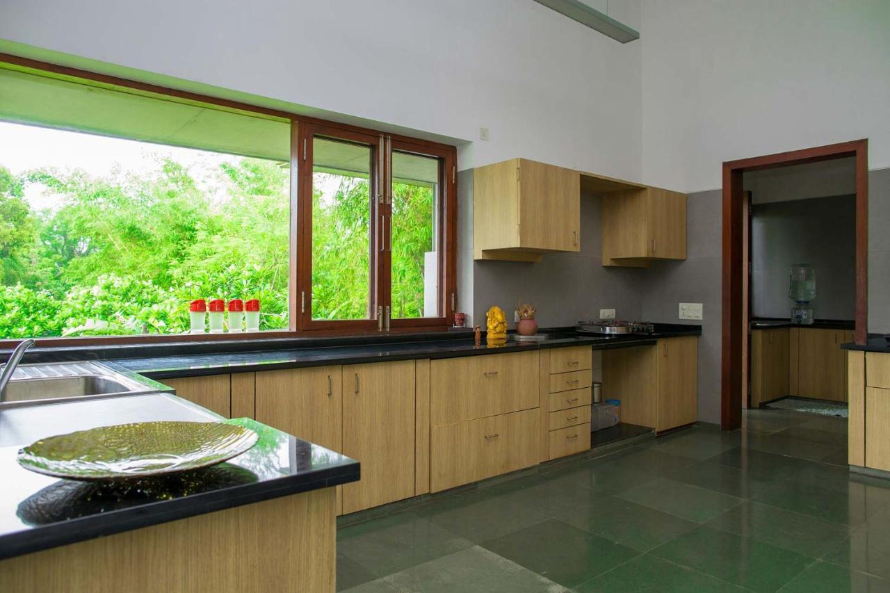 Jay House By Stayvista - Leisure Oasis With Pool, Snooker, Table Tennis & Foosball Fun Alībāg Ngoại thất bức ảnh